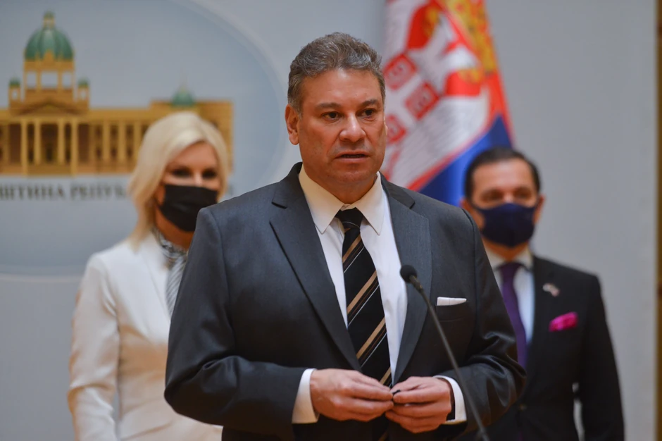 Gabrijel Eskobar i Zorana Mihajlović: Dobro je što se mnogo piše o zameniku pomoćnika državnog sekretara u Stejt departmentu, a loše što se zanemaruju činjenice da iznad njega i samog vrha Stejt departmenta postoje još tri nivoa vlasti