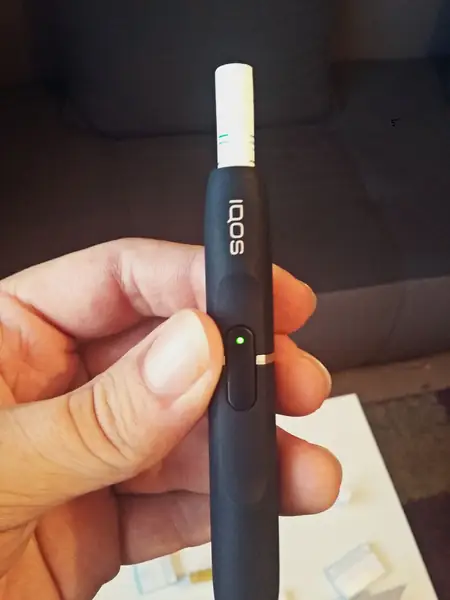 IQOS podczas palenia