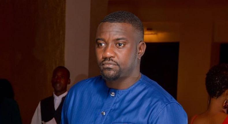 John Dumelo