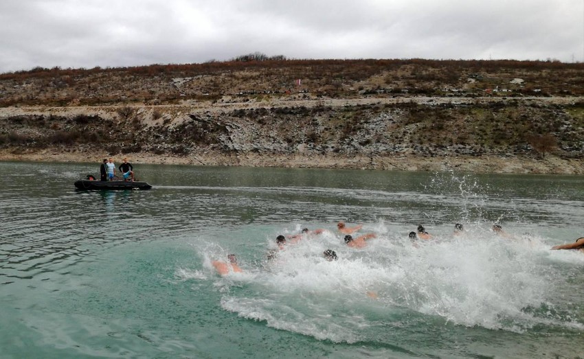 U Bileći do časnog krsta prva stigla planinarka Ivana Tabaković