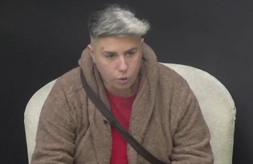 Bora Santana u ljubavnom trouglu u Eliti, u sendviču poručio: Diraš me tamo dole