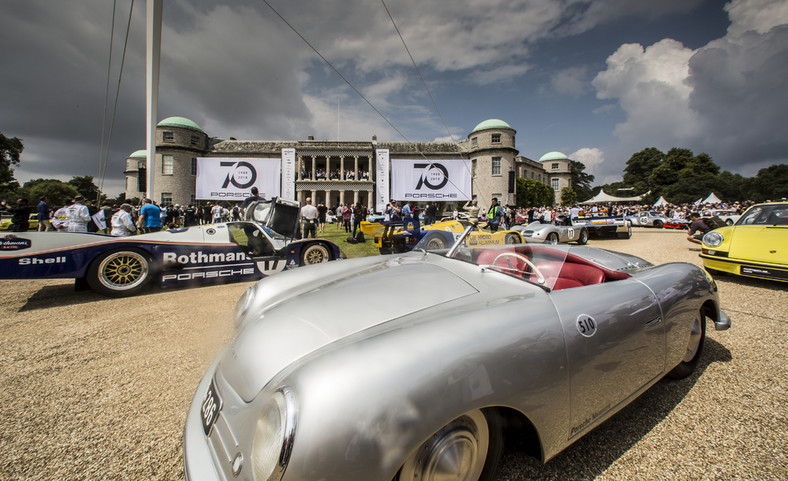 70 lat Porsche – parada w Goodwood