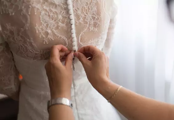 Trendy ślubne 2022. Siedem najpiękniejszych modeli sukien ślubnych z nowych kolekcji