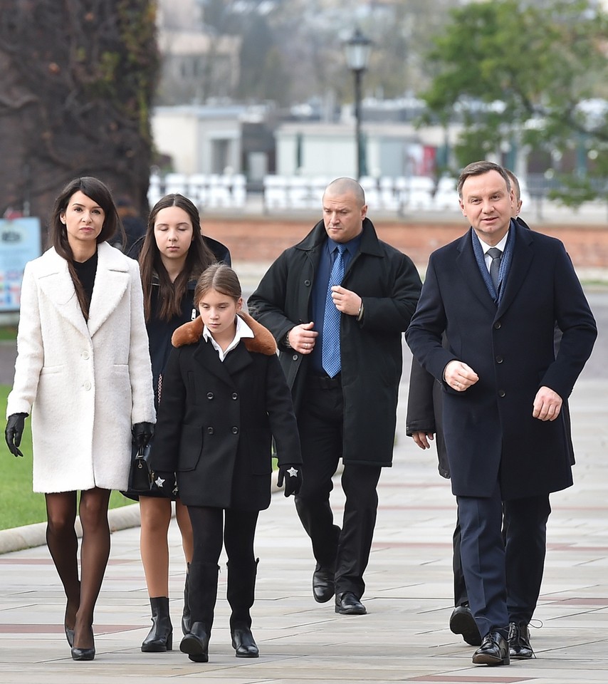 KRAKÓW WSZYSTKICH ŚWIĘTYCH GRÓB LECHA  MARII KACZYŃSKICH (Andrzej Duda, Marta Kaczyńska)