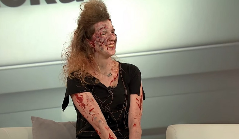 "Rozmowy w toku": nastolatka przebrana za zombie
