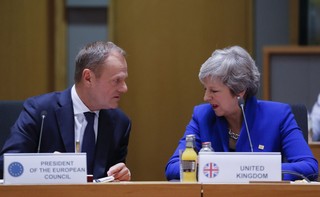 Tusk: Po odrzuceniu umowy o Brexicie - wyjście bez umowy lub brak Brexitu