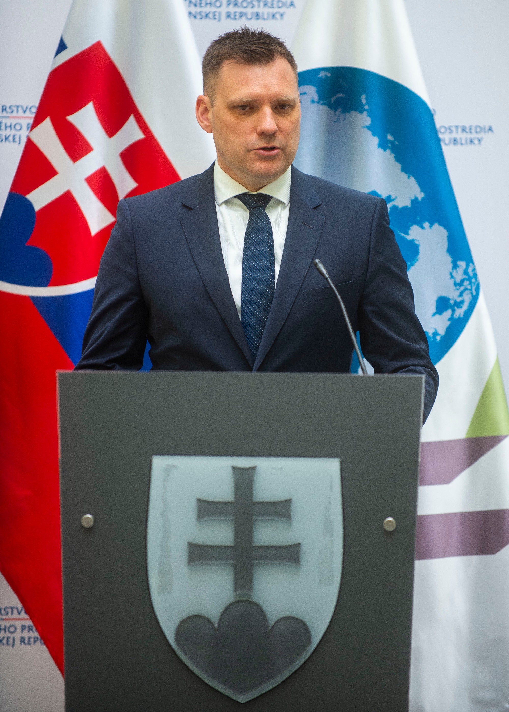 Podpredseda vlády a minister životného prostredia SR Tomáš Taraba (nominant SNS).