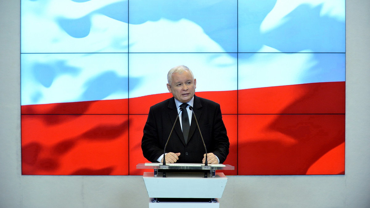 Wrocławscy politycy nie kryją zadowolenia z decyzji Jarosława Kaczyńskiego. Wczoraj prezes PiS poinformował o rezygnacji z wprowadzenia tzw. wstecznej dwukadencyjności w najbliższych wyborach samorządach.