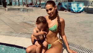 Stefani Grujić sa sinom
