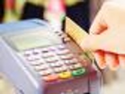 MasterCard zwleka z decyzją o interchange