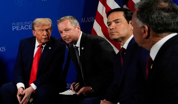 Pregovori Trampa i Putina
