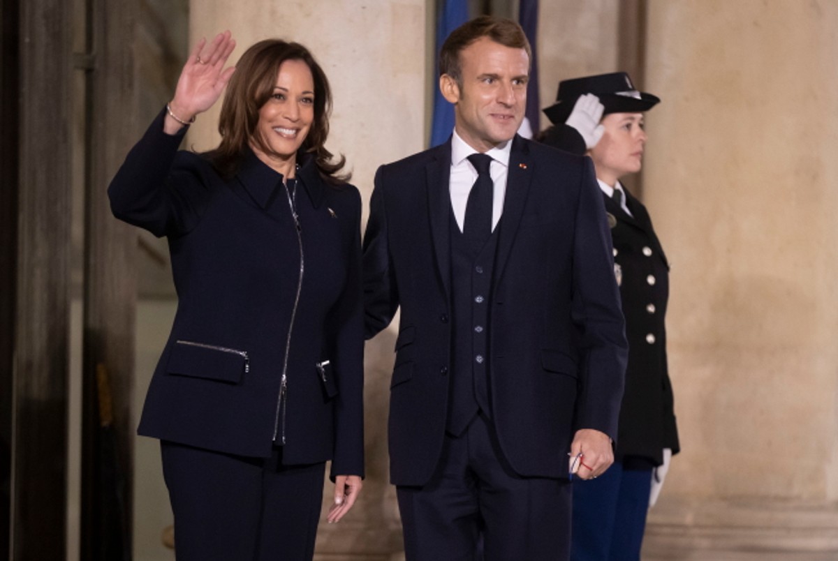 Spotkanie Kamali Harris i Emanuela Macrona w Paryżu