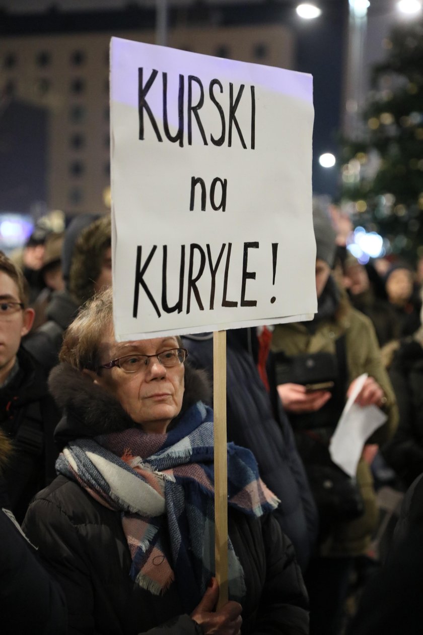 Protest przed redakcją TVP Info