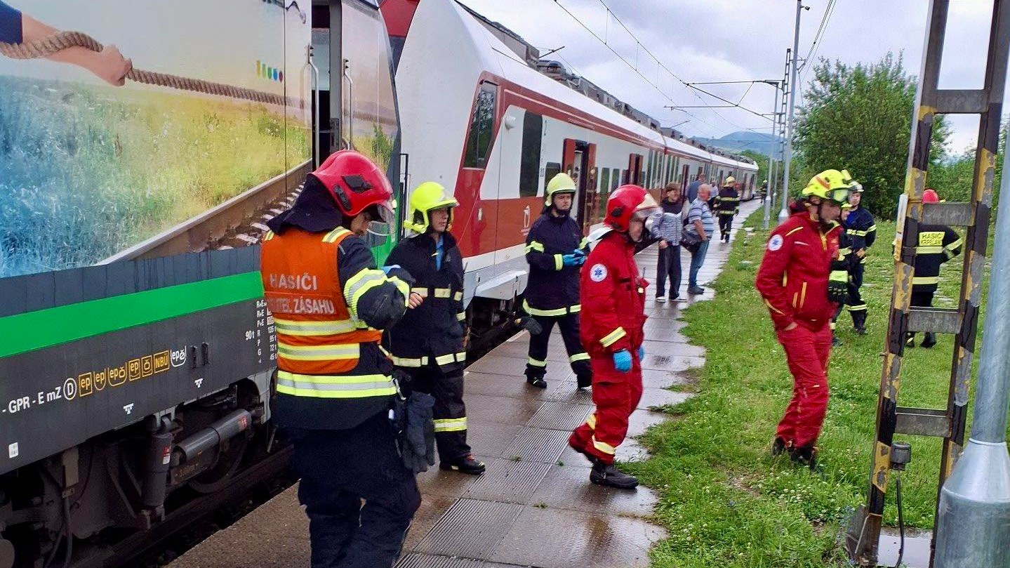 Zrážka dvoch vlakov v Krpeľanoch.