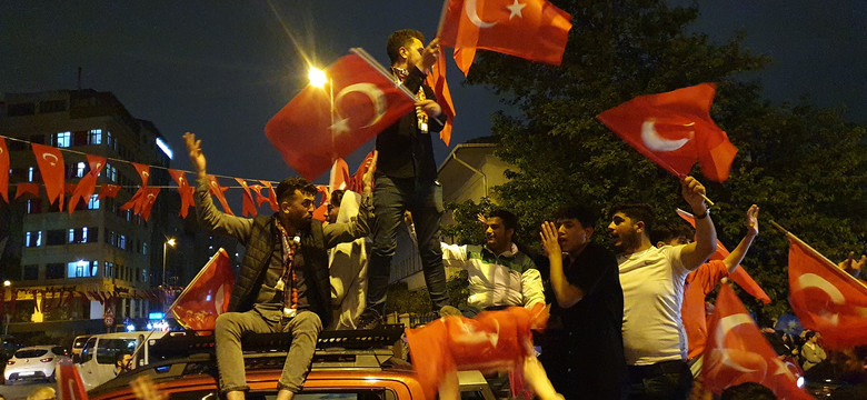 Turcja podzielona po wyborach stulecia. "Nawet Bóg przegrałby z Erdoganem"