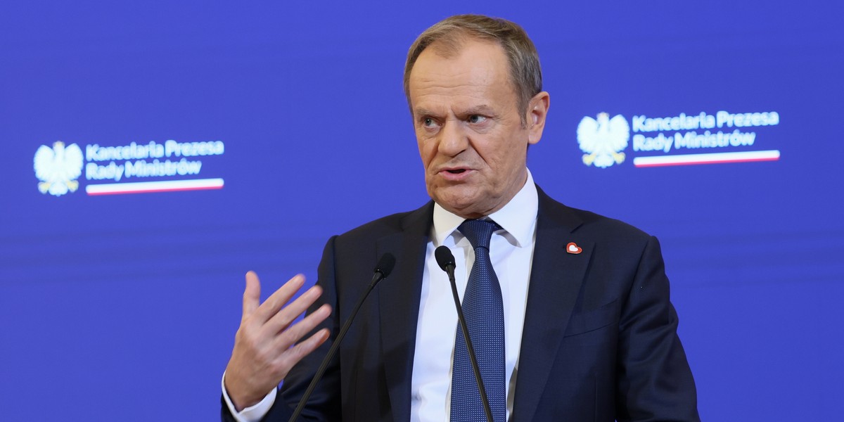 Premier Tusk wskazał, na czym może polegać spadek kwoty wydatków na zbrojenia w tym roku