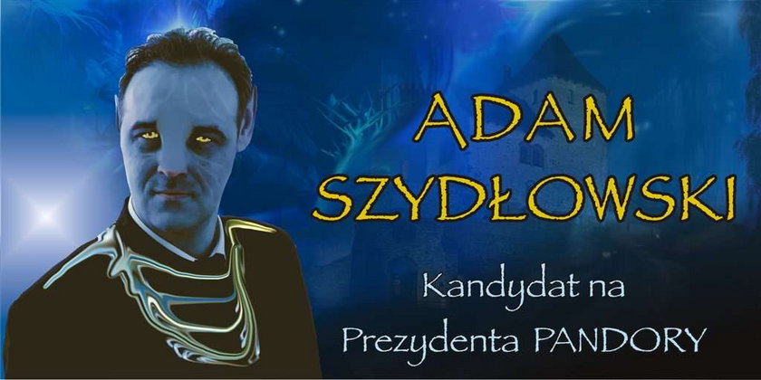 Radny przebrany za Bonda