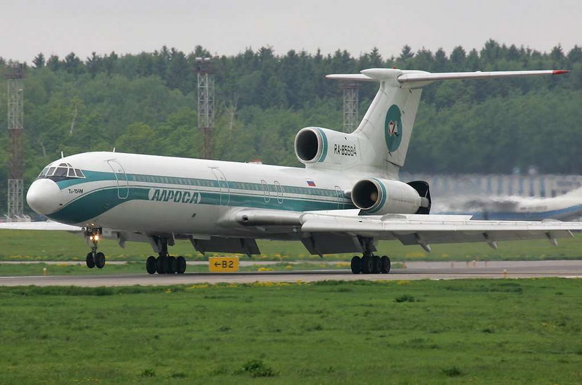 tu 154m, awaryjne lądowanie, alrosa