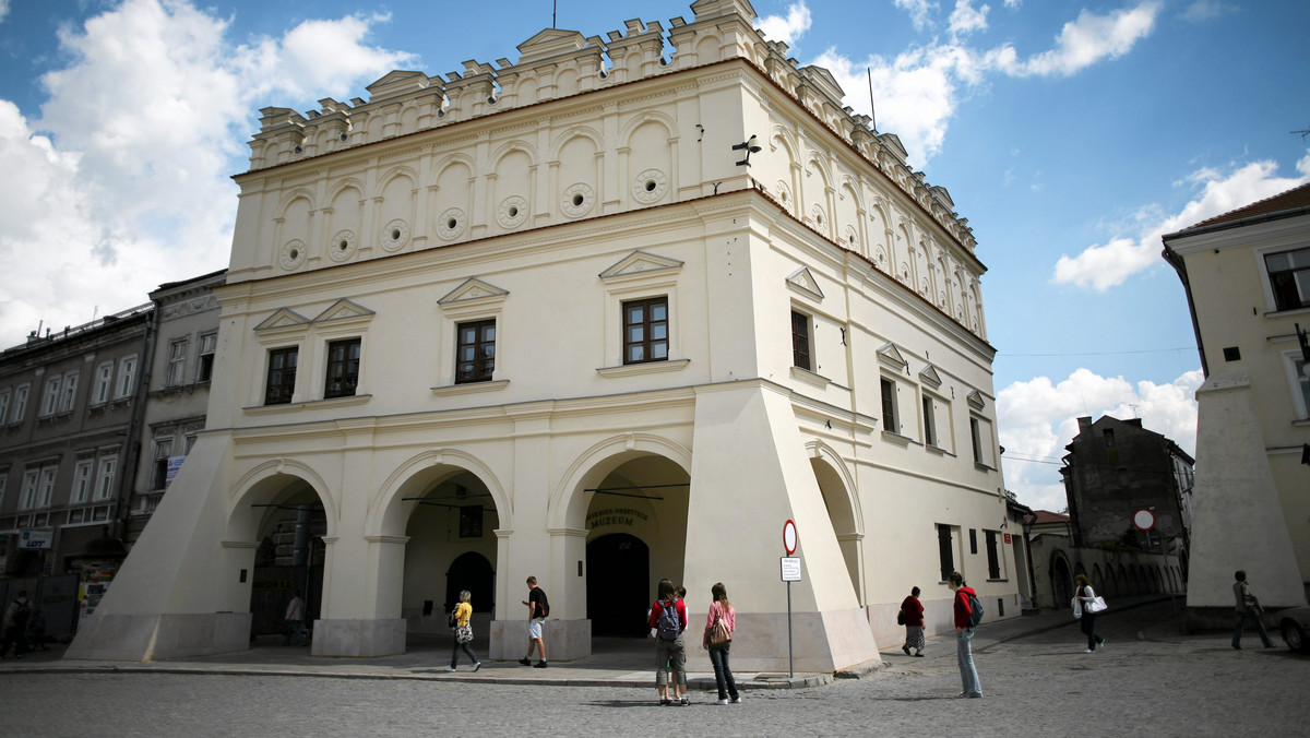 Kontrreformacja będzie tematem przewodnim tegorocznego Festiwalu Muzyki Dawnej "Pieśń Naszych Korzeni", którego 25. edycja rozpocznie się w niedzielny wieczór w Jarosławiu (Podkarpackie). Jest to jeden z największych tego typu festiwali w Europie.