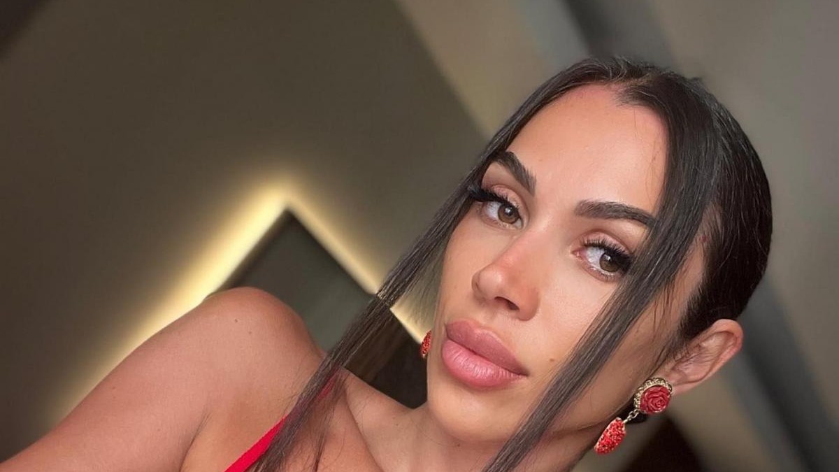 Imagine Stire Raluca Pastramă, fosta soție a lui Pepe, apariție spectaculoasă la TV. Ce i-a spus prezentatorul Alexandru Constantin. „Hai să mergem în Zanzibar!” | 2review.ro