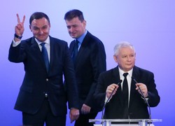 PiS chce spotkania partii w sprawie PKW. Twój Ruch zaproszenia nie dostał