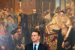 Węgry oskarżają Sikorskiego o podżeganie do wojny. "Utracił zdrowy rozsądek"