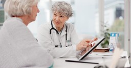 szczepienia-zalecane-dla-seniorow-dlaczego-lekarze-je-polecaja