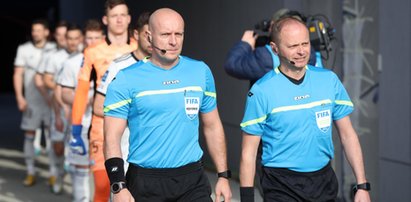 Paweł Sokolnicki, asystent piłkarskiego arbitra Szymona Marciniaka, sędziuje Haalandowi i Messiemu, a kibicuje Żbikowi Nasielsk