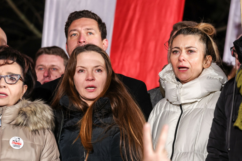 Barbara Kamińska i Romualda Wąsik podczas "Marszu Wolnych Polaków" zorganizowanego przez PiS