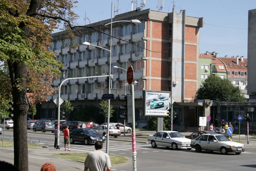 Osumnjičeni su privedeni u novosadski MUP