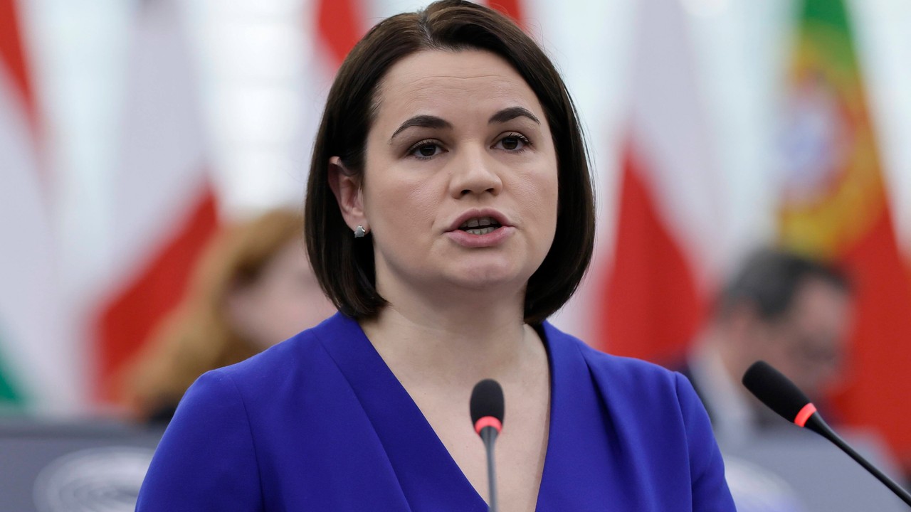 Swiatłana Cichanouska dziękuje Radosławowi Sikorskiemu. Wzruszające nagranie z mężem