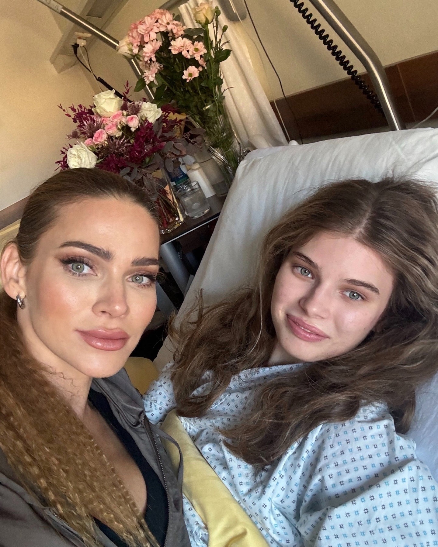 Andrea Verešová s dcérou Vanessou, ktorú ratovali v nemocnici.