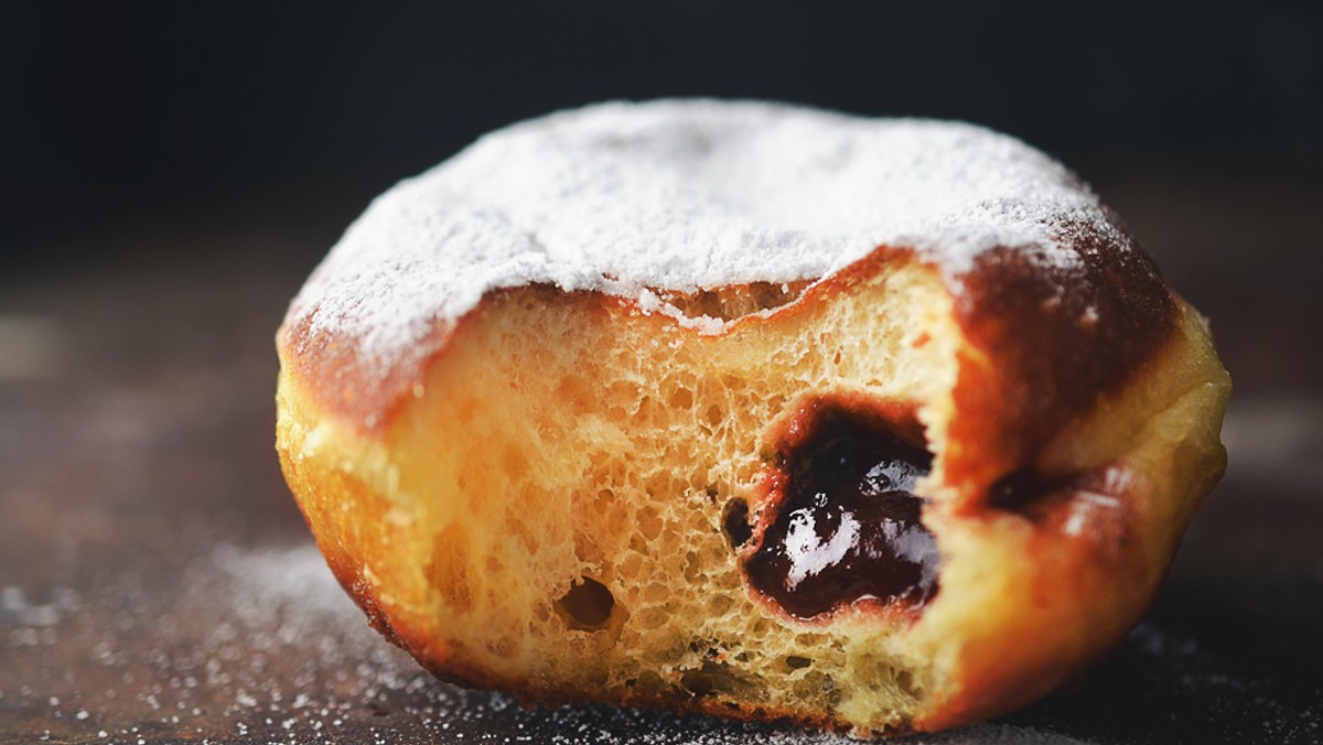 Ich sekretem jest to, że najlepiej smakują jeszcze ciepłe. Chwilę po odsączeniu i nadzianiu. Są niezwykle delikatne, puszyste. Dodatkowo możecie napełnić je ulubionym nadzieniem. Dacie się skusić?