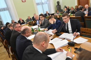 Komisje senackie poparły bez poprawek przepisy nowelizacji ustawy o IPN