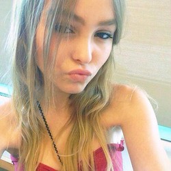 Córka Johnny'ego Deppa i Vanessy Paradis idzie w ślady rodziców [ZDJĘCIA]