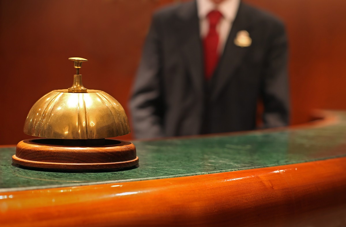 Mężczyzna zostawił torbę pieniędzy i psa w hotelu we Wrocławiu