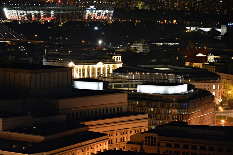 Warszawa nocą