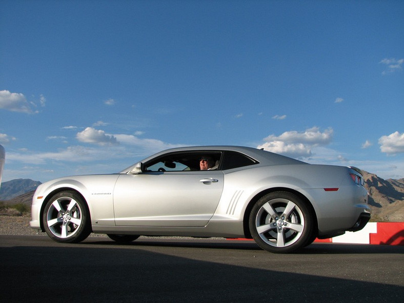 Chevrolet Camaro SS: zdjęcia najostrzejszej wersji