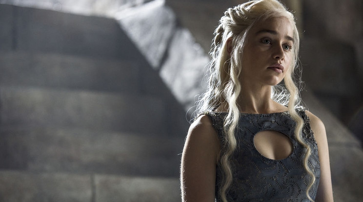 Daenerys (Emilia Clarke) volt az első Targaryen, akit behatóbban megismerhettünk a Trónok harcában - a House of the Dragonben a karakter felmenői is bemutatkoznak / Fotó: HBO