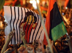 Kadafi poszukiwany żywy lub martwy