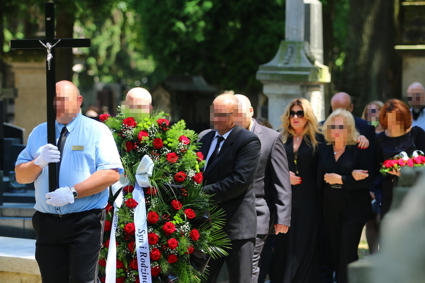 Beata Kozidrak na pogrzebie brata