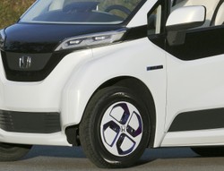 Rewolucja w jeżdżeniu do pracy! Honda ujawniła Micro Commuter Prototype