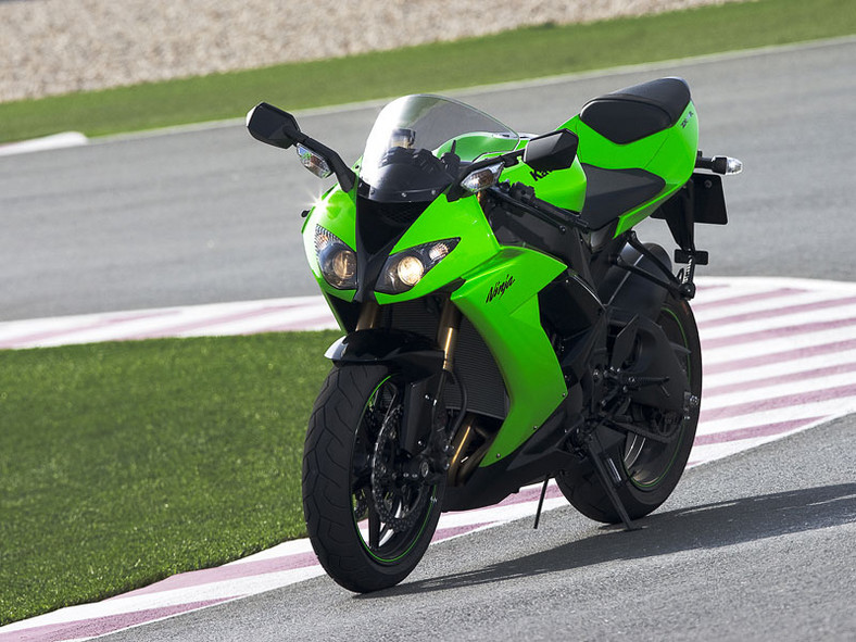 Kawasaki ZX-10R Ninja 2008: najostrzejszy cywilny superbike (prezentacja)