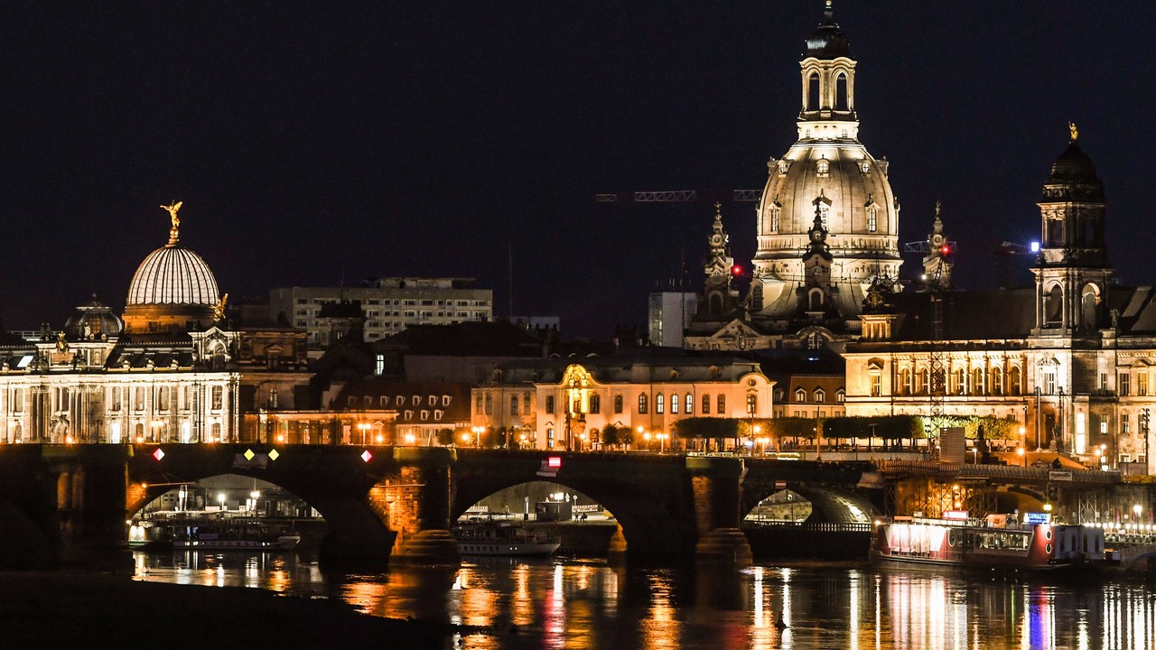 Atak nożem na obywatela USA w tramwaju w Dreźnie. Sprawcy udało się uciec. "Krwawe piekło"