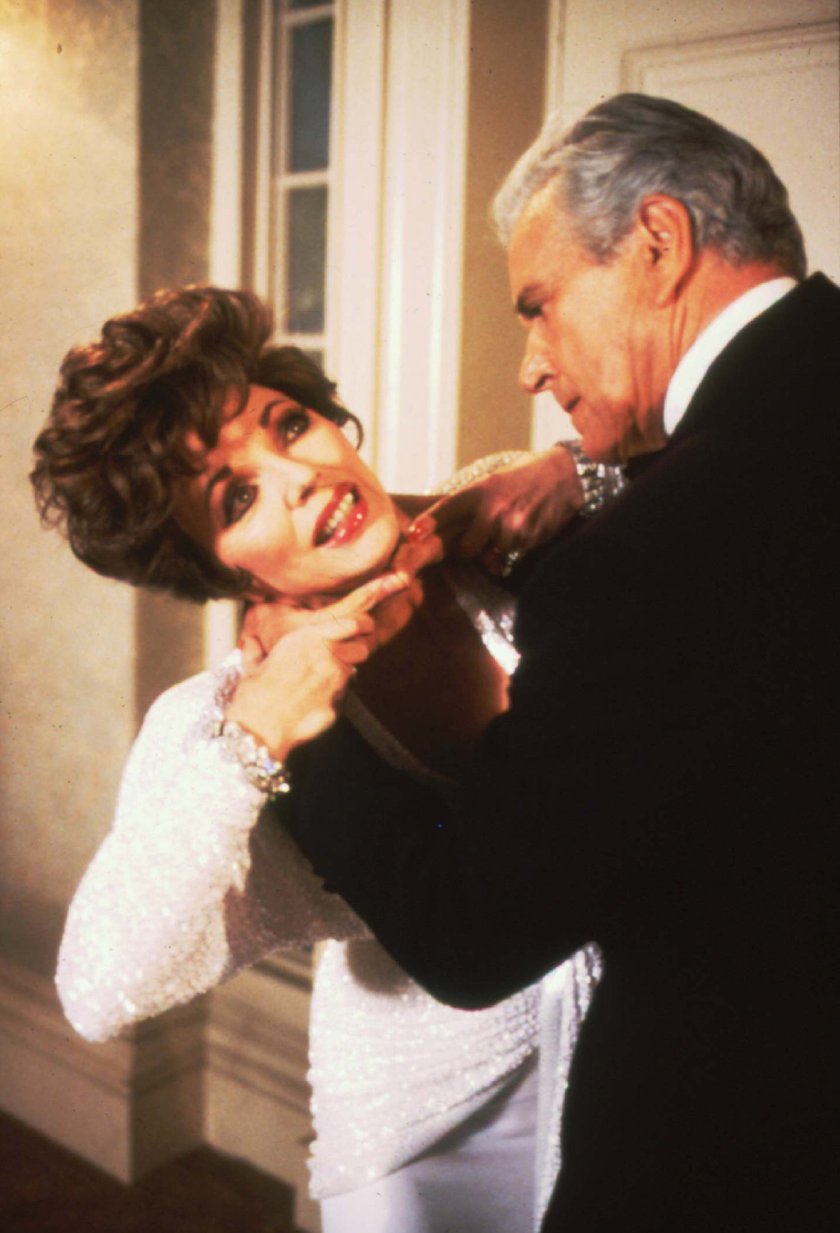 Joan Collins, John Forsythe w "Dynastii"