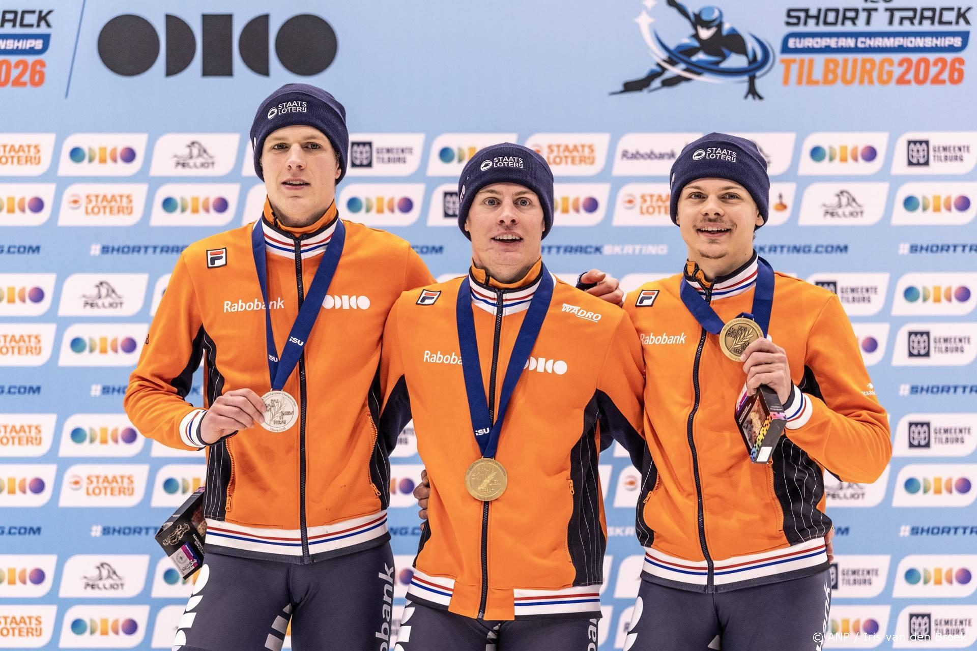 Historisch: De Nederlandse mannen pakken alle drie medailles op de 500 meter