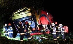 Przyczyną wypadku ukraińskiego autokaru była nadmierna prędkość. Kierowca usłyszy zarzut sprowadzenia katastrofy w ruchu lądowym