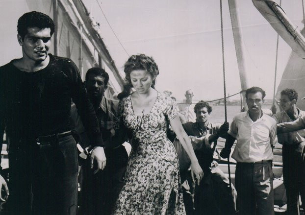 Omar Sharif i Faten Hamamah w filmie "Siraa Fil-Mina" (1956)
