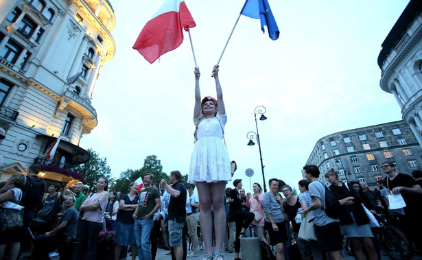 Pokolenie 30- i 40-latków miało robić karierę i nie protestować. A jednak wyszło na ulicę. Dlaczego?