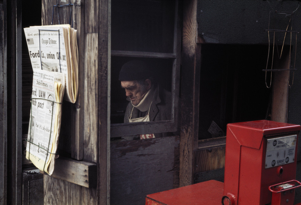 Kolorowe prace Vivian Maier, o których istnieniu świat nie wiedział na wystawie w Nowym Jorku